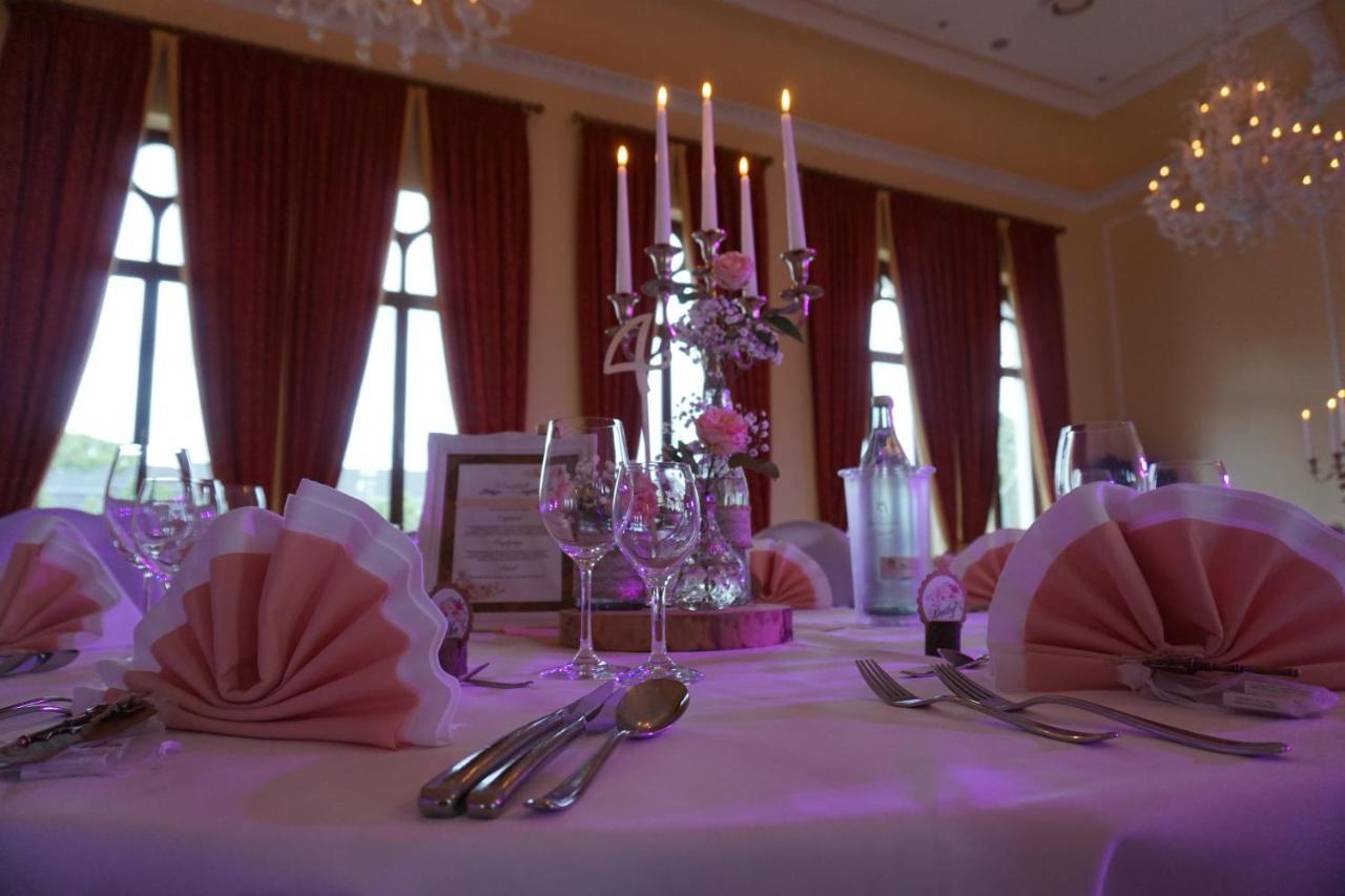 Hotel Am Schloss Aurich Kültér fotó